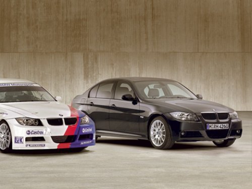 BMW 320si — омологоционная версия для участия в кузовном чемпионате WTCC. Всего будет сделано 2600…
