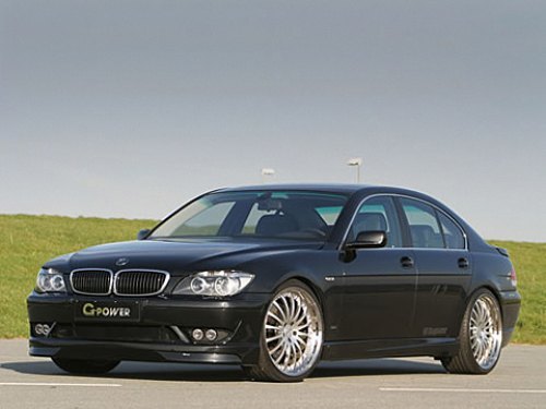 G-Power G7 — одна из мощнейших тюнингованных «семёрок» современности. Под капотом — 550 «лошадей».