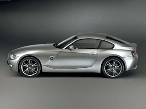 Концепт-кар BMW Z4 coupe был покрашен в необычную для современных автомобилей матовую краску.…