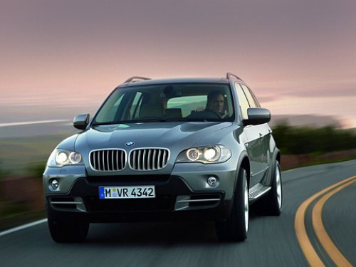Специалисты из BMW не стали радикально менять внешний облик нового X5, ведь прежнее поколение до…