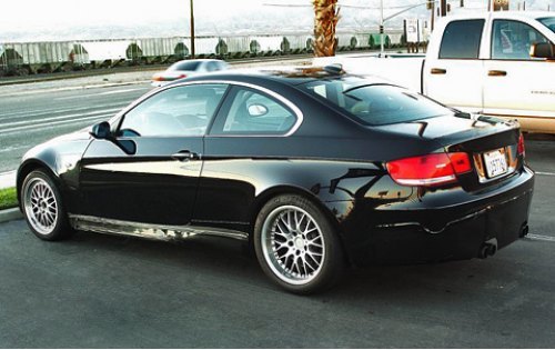 BMW M3 выдали «раздутые» колесные арки и 2 сдвоенных выхлопных патрубка. Эту «эмку» заметили на…