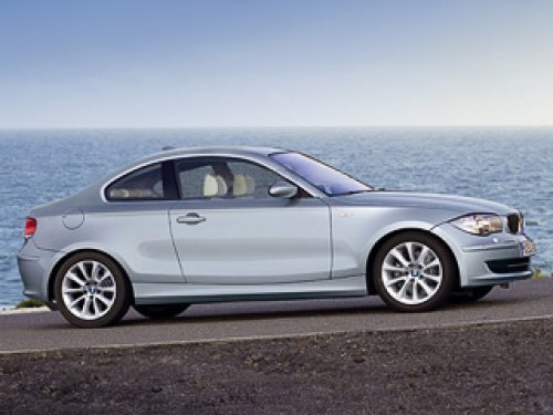 Этот компьютерный рисунок — один из вариантов, как может выглядеть купе BMW 1-й серии. Таким оно…