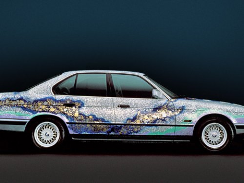Холстом для работы Матадзо Каямы (Matazo Kayama) послужил серийный BMW 535i. Тема: «Снег, луна и…