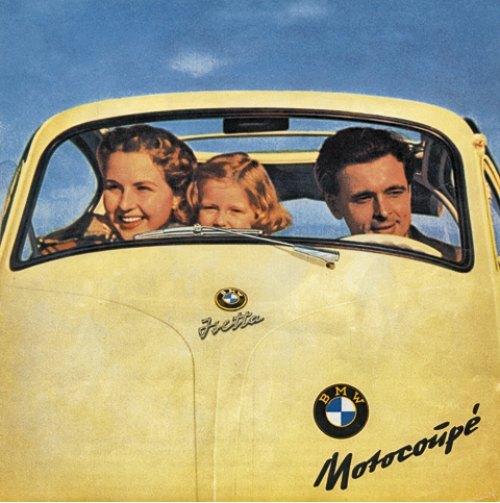 В Германии BMW Isetta считалась мотокупе, и права для ее вождения нужны были только мотоциклетные.