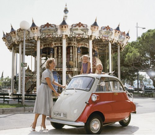 Isetta с тентовым верхом — почти кабриолет!