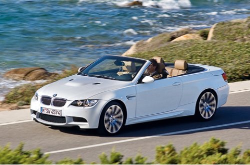 В BMW в 2006 году решились на выпуск машин с куда более практичным жестким складным верхом.…