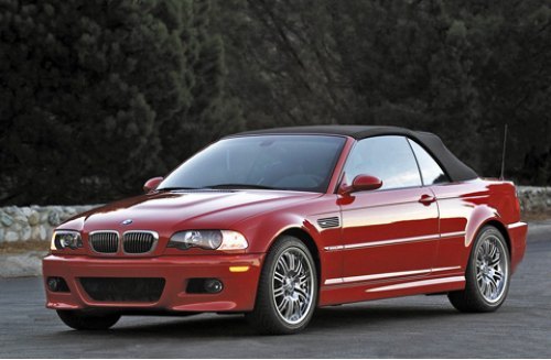 BMW M3 E46 стал последним кабриолетом M3, у которого складной верх был тканевым.