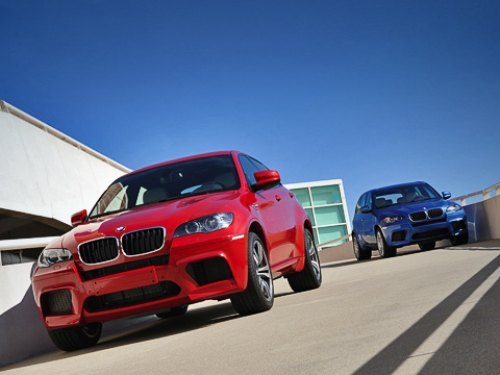 Двое из ларца, одинаковых с лица. Это о BMW X5 M и BMW X6 M: взгляните на их передние бамперы.