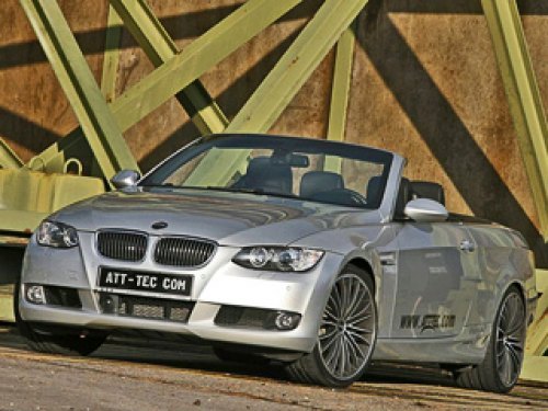 На симпатичные диски надеты шины Michelin Pilot Sport 2 размерностью 245/30 R20 спереди и 285/25…