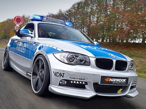 Купе BMW 123d, созданное в рамках программы Tune it! Safe!, оснащается шестиступенчатой…