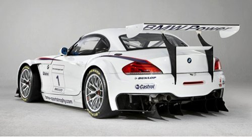 Массу нового гоночного BMW Z4 удалось удержать в пределах 1200 кг в том числе благодаря…