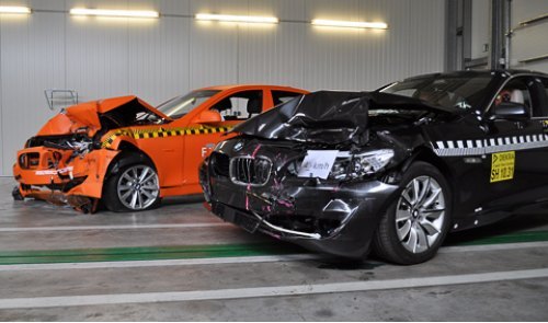 В ходе испытаний, основанных на методике организации EuroNCAP, седан BMW 530d разогнался до 64 км/ч…
