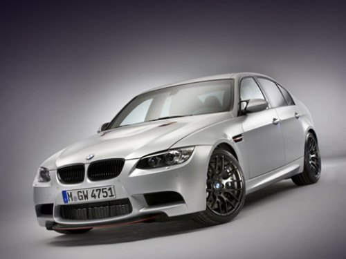 Отметку «100» на спидометре седан BMW M3 CRT покоряет спустя 4,4 с после старта, а его максимальная…