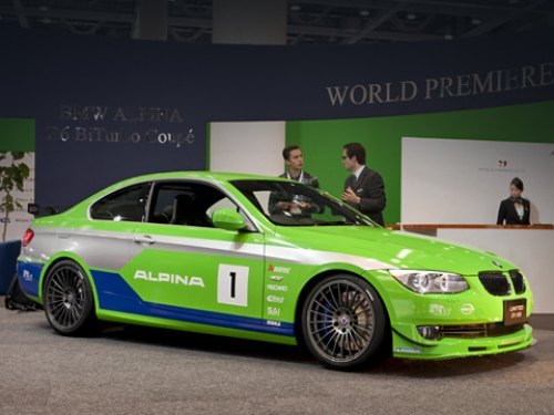 Максимальная скорость купе Alpina B3 GT3 равняется 300 км/ч, а разгон до сотни занимает 4,6 с.…