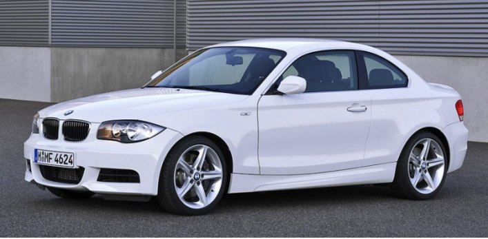 В свое время на BMW 135i (на фотографии) и BMW 335i можно было заказать заводской пакет увеличения…