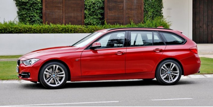 Главное достоинство универсала BMW третьей серии — это, конечно же, вместительный багажник объемом…