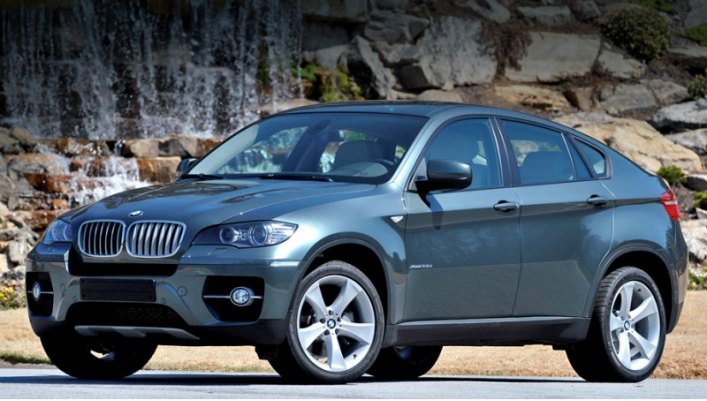 В нашей стране под отзыв попадают кроссоверы BMW X6 версий 30d и 35d, «икс-пятые» — только в…