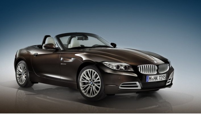 Для родстеров BMW Z4 Pure Fusion Design доступен новый оттенок окраски кузова — Sparkling Brown.