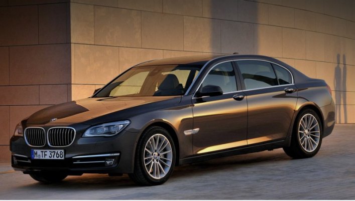 Тем временем компания BMW анонсировала выход на американский рынок ещё одной бережливой версии BMW…