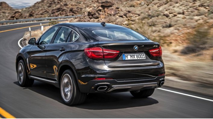 BMW X6 xDrive 50i разменивает сотню за 4,8 с.