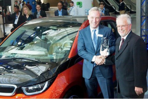 С ноября 2013 года BMW i3 разошелся тиражом свыше 12 000 штук. Одновременно машина сумела собрать…