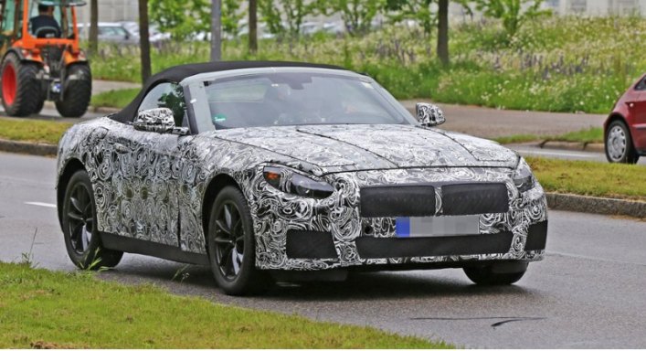 Прототипы BMW Z5 уже давно наматывают тестовые километры. Несмотря на обилие камуфляжа, с…