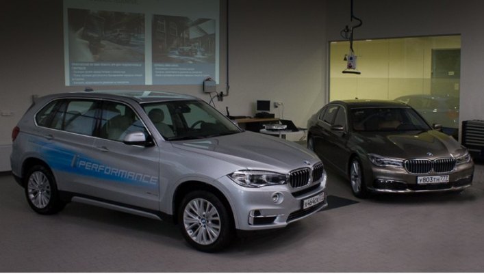 Подключаемый гибрид BMW X5 xDrive40e выпускается в США уже полтора года, но добрался до России…