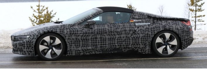 Колесные диски на прототипе — 20-дюймовые BMW i Turbine Styling 444, на берлинетте i8 они стоят по…