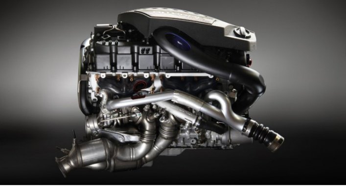 В моторе B4 Bi-Turbo применены оригинальные турбокомпрессоры, кованый коленчатый вал,…