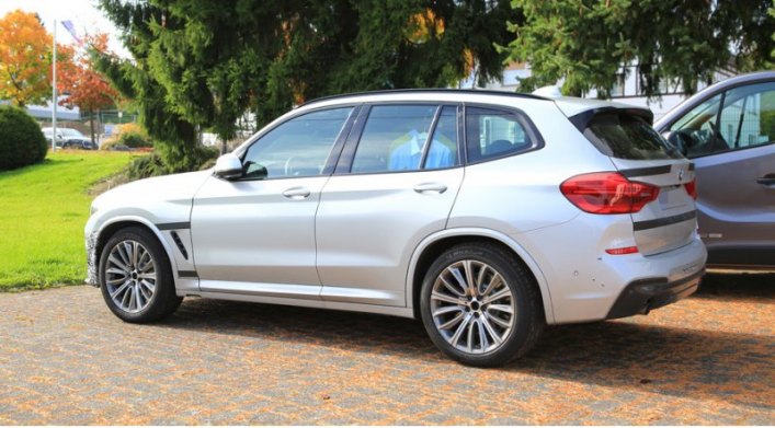 В каталоге самой BMW еще может появиться версия X3 M40d. Но она пока не подтверждена. А вот…