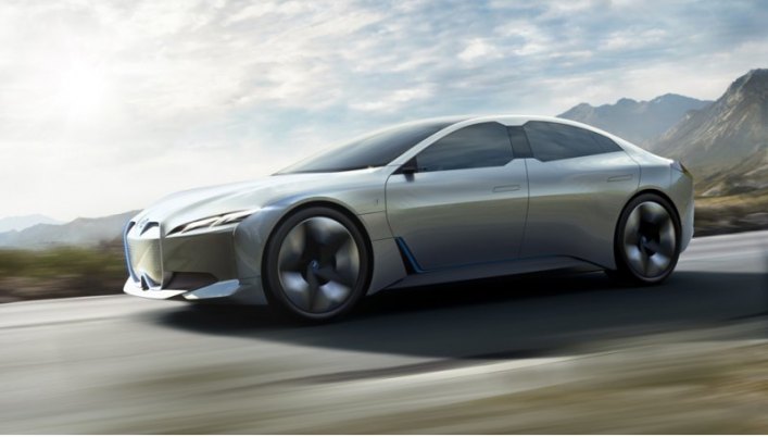 Недавно председатель правления BMW Харальд Крюгер подтвердил, что компания запустит в серию модель…