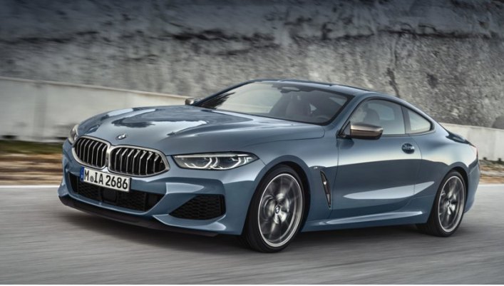 Как говорят в BMW, у новой «восьмёрки» самые узкие фары из тех, что ставятся на современные модели…