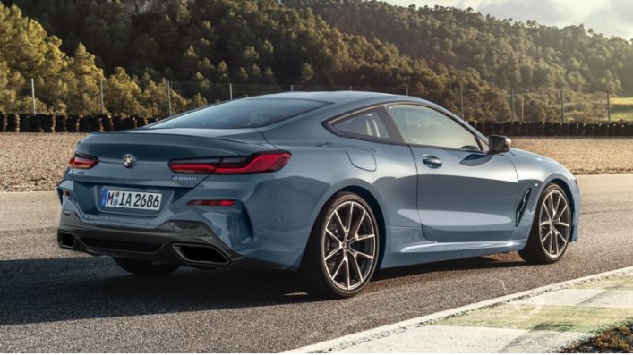 BMW 840d xDrive изначально комплектуется колесами с шинами размерностью 245/45 R18 спереди и 275/40…