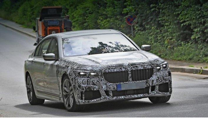 После модернизации BMW седьмой серии сохранит прежнее богатство выбора. Сейчас клиентам предлагают…