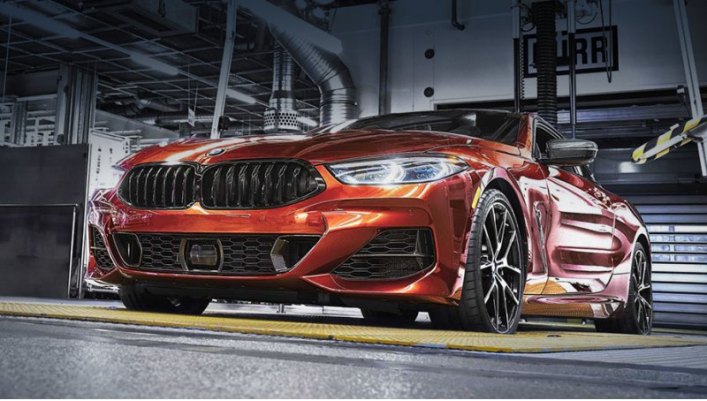 Вместе с BMW восьмой серией на заводе в Дингольфинге выпускают модели третьей, четвёртой, пятой,…