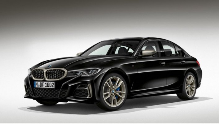 К уникальным для M340i элементам дизайна относятся сетчатая решётка, передний фартук, пороги,…