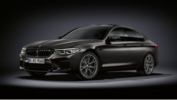Седан M5 35 Years (Jahre) набирает сотню с нуля за те же 3,3 с, что и M5 Competition. Первая…