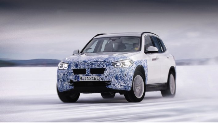 Баварцы называют тестируемый в снегах iX3 своим первым электрическим Sports Activity Vehicle (SAV),…
