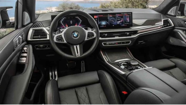 Интерьер BMW X7
