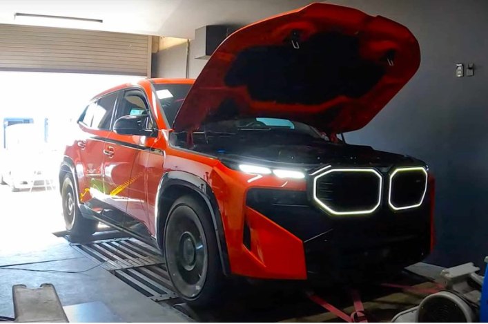 Новый крутой кроссовер BMW XM оказался на 100 л.с. мощнее, чем заявлено