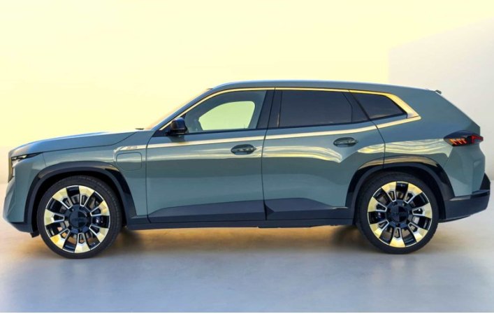 От 18 до 30 миллионов рублей: самый дорогой кроссовер BMW добрался до России