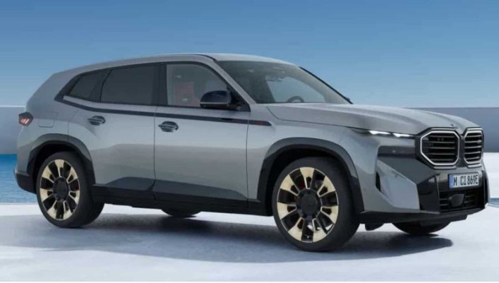 Самый мощный кроссовер BMW разбили в попытке побить рекорд Lamborghini (фото)