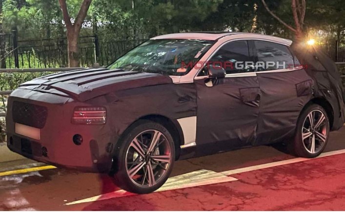 Предполагается, что спереди GV80 Coupe получит 2-ярусные фары с внутренней графикой, которая будет…