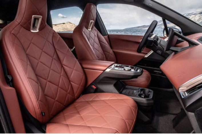 Купе доберется до нашей страны в двух комплектациях - 220d Coupe и M240i xDrive Coupe.  Первый…