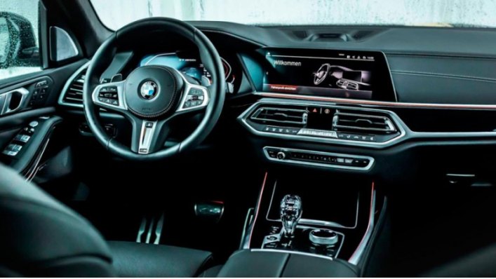 В результате появился X7, который теперь выдает 650 л.с. и 920 Нм крутящего момента. Хотя Manhart…
