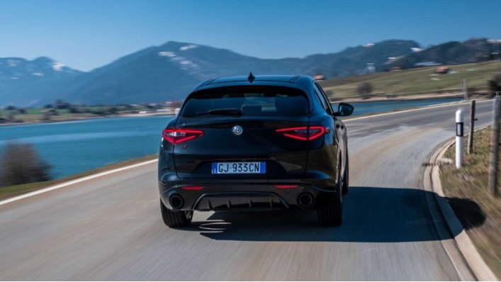На данный момент остается загадкой, будет ли более крупная Alfa Romeo чисто c ДВС или…