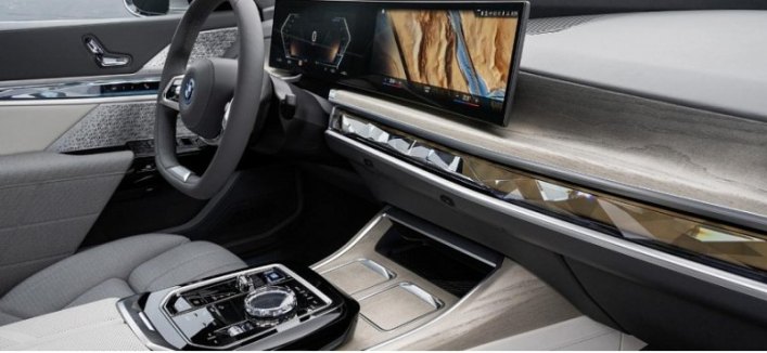 BMW сохранит поворотный контроллер iDrive на больших авто, где экран труднодоступен