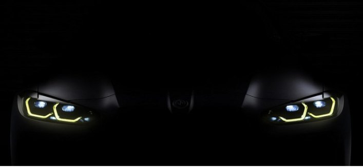 Компания BMW M показала на официальном тизере новый M4 CSL 2023 года