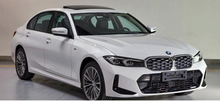 В Китае опубликовали первые фото обновленного седана BMW 3-Series 2023 модельного года
