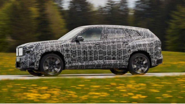 Когда BMW представила концепт мощнейшего кроссовера XM в ноябре 2021 года, многие сразу поспешили…